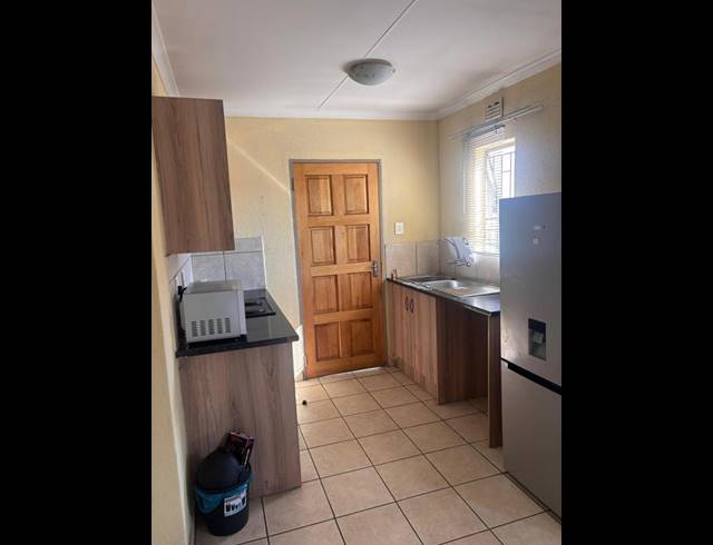 2 BEDROOM HOUSE FOR SALE IN ALBERTSDAL